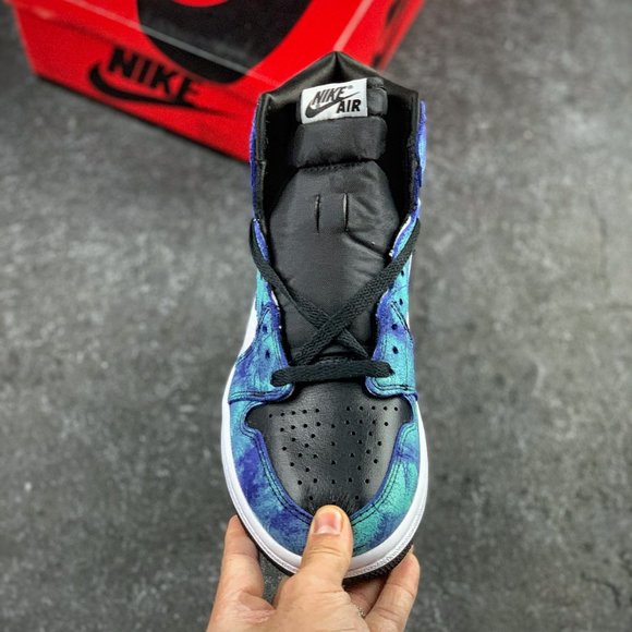 Jordan 1 Retro High Tie Dye